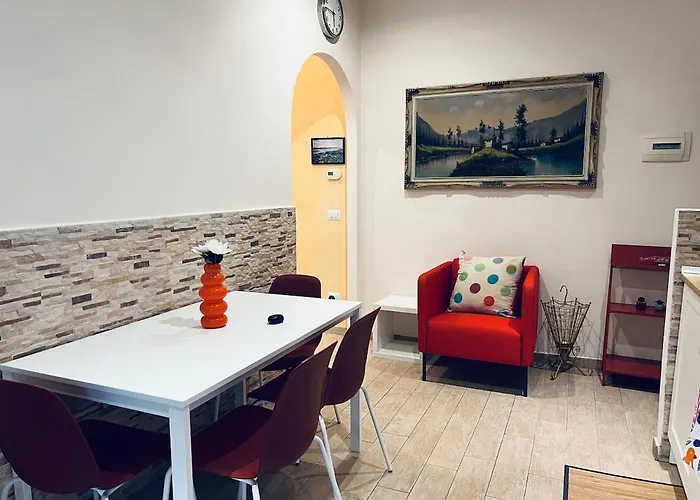 Cozy Renovated Flat Near The Vatican! Rom